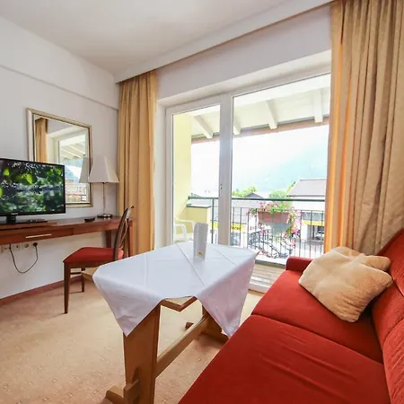 Hotel Dax Lofer