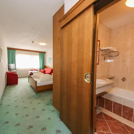 מלון Dax By Alpeffect 4*