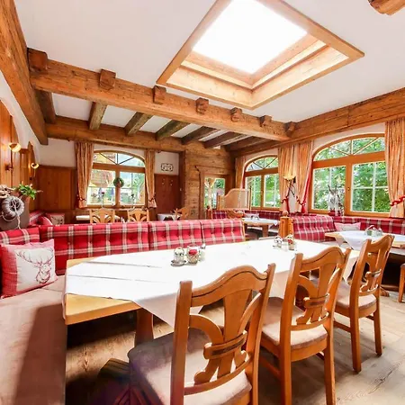 מלון Dax By Alpeffect 4*