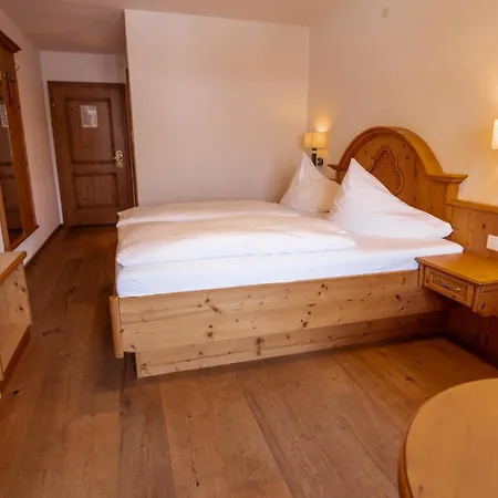 Otel Dax By Alpeffect 4*